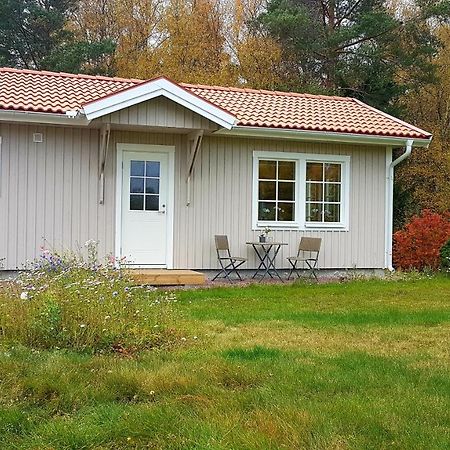 מורה Nybyggd Stuga Intill Skogsbrynet - New Built Cottage Next To The Cowberry Forest מראה חיצוני תמונה